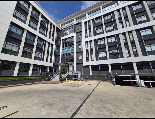 325M² OFFICE TO LET IN SANDTON CENTRAL
